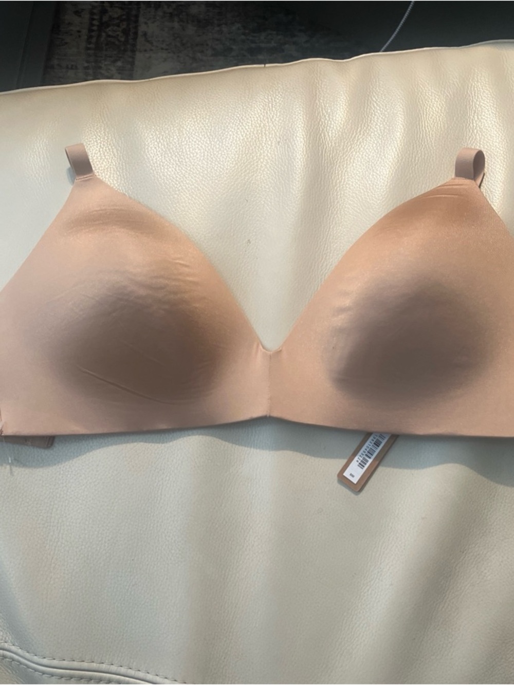 Brand new SKIMS Wireless Form T-shirt Bra clay color size 32DDDD